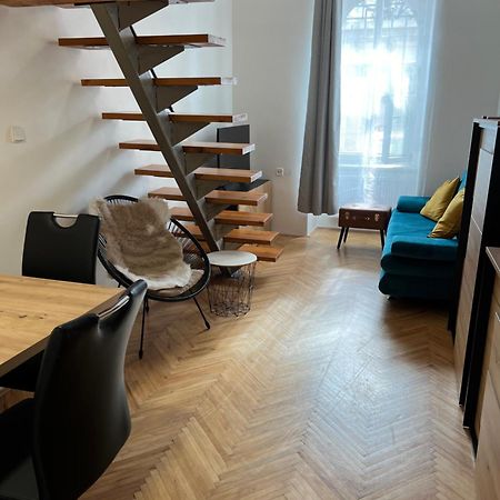 Apartment Plus Parking Brno Bagian luar foto