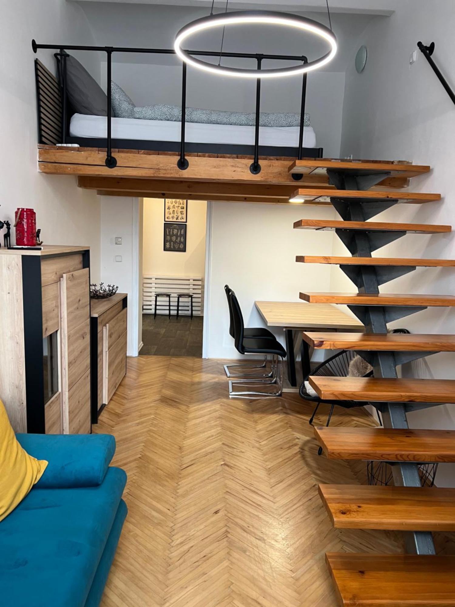 Apartment Plus Parking Brno Bagian luar foto