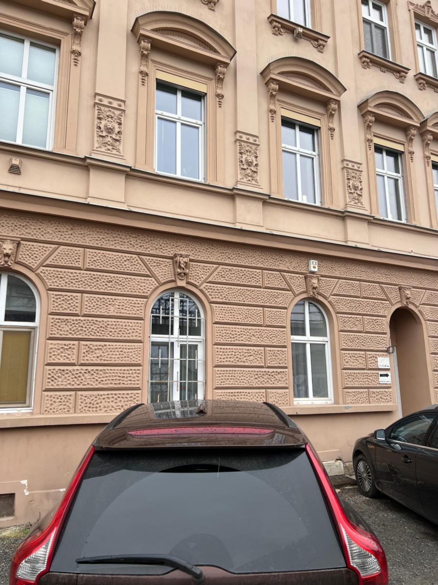 Apartment Plus Parking Brno Bagian luar foto