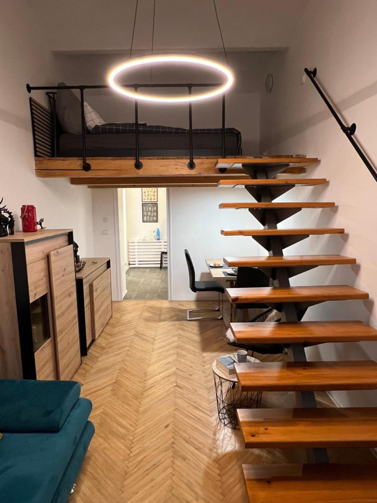 Apartment Plus Parking Brno Bagian luar foto